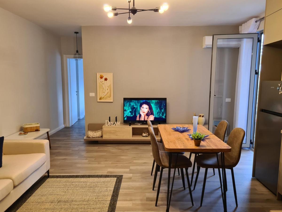Old Beach Apartment Vlora מראה חיצוני תמונה